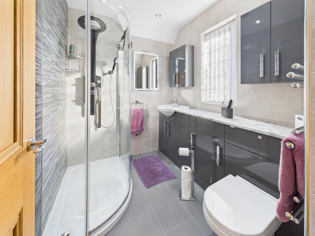 Ensuite Bathroom