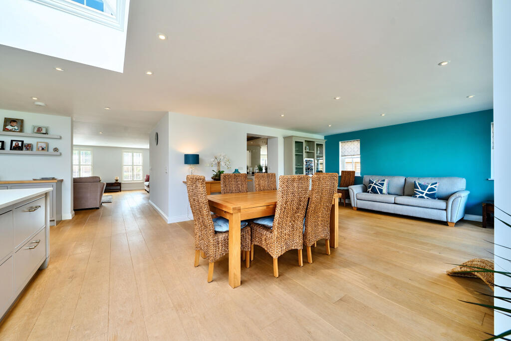 Open Plan Dining Room / Kitchen
