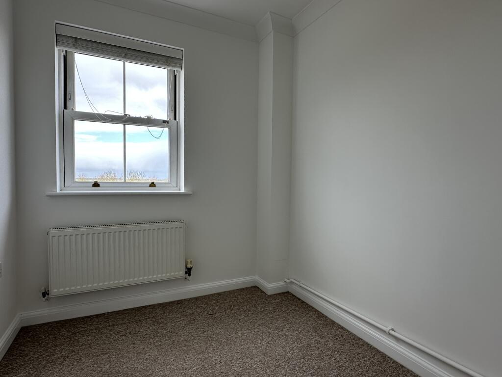 Bedroom 4.JPG