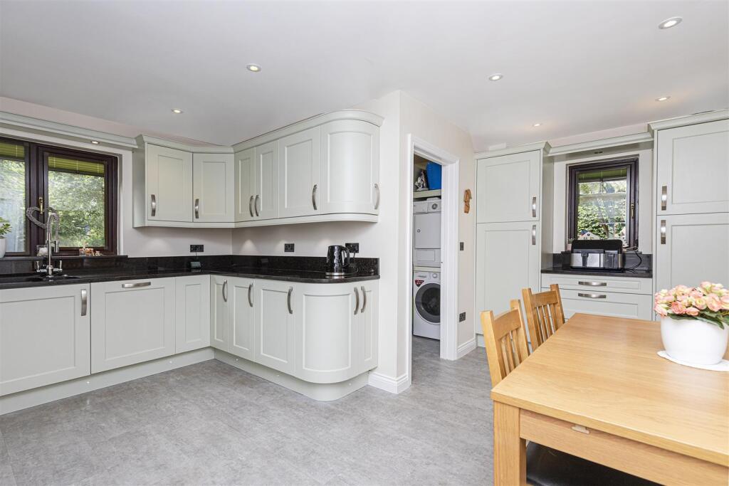 Bramleys Estate Agents - Woodsome Park - Fenay Bri