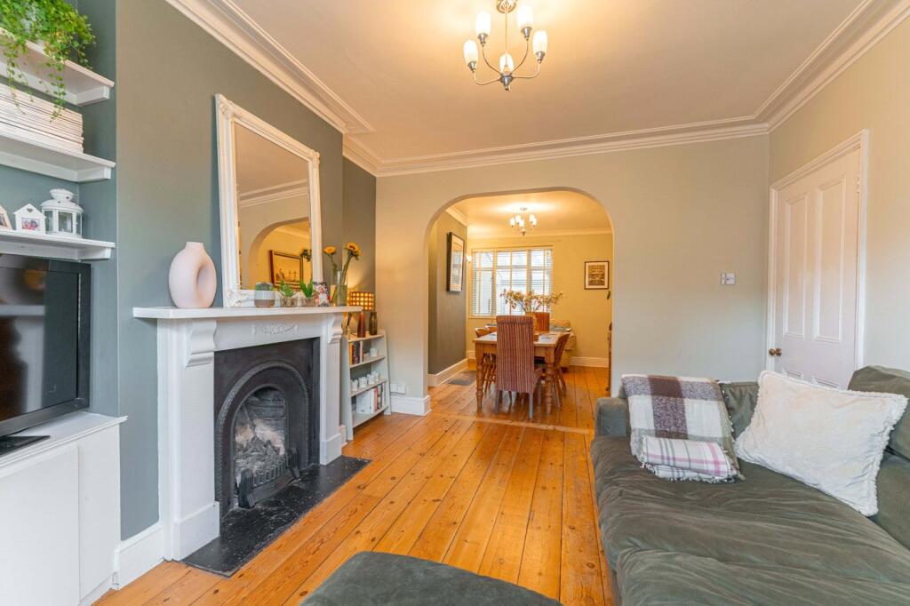 Sitting Room To Dini