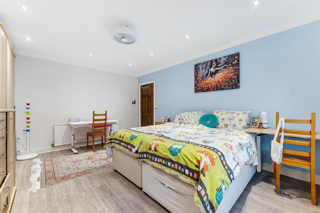 Bed 1 Aspect 3
