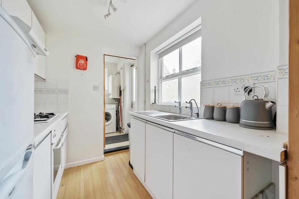 Kitchen (1)