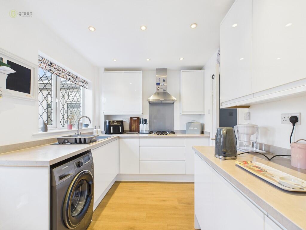 CAM03830G0-PR0220...