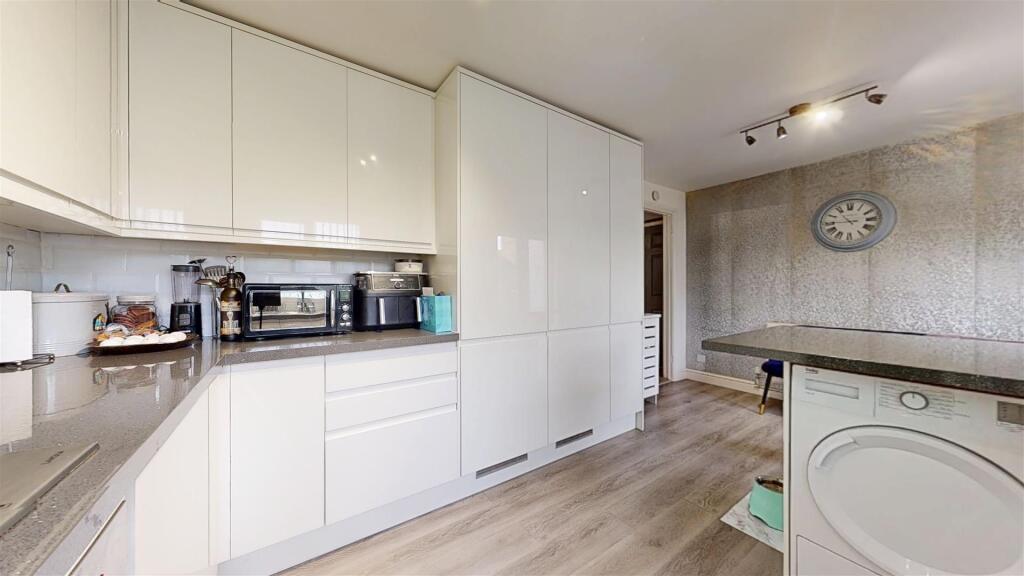 06042025_144252 2.jpg