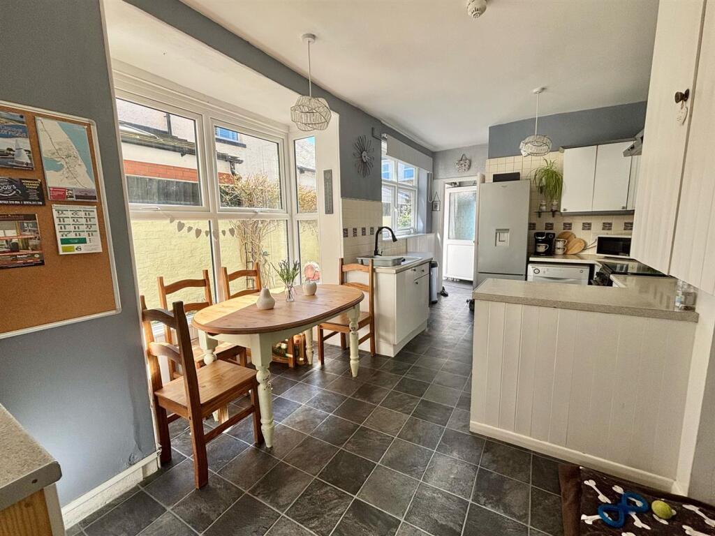 Breakfast Kitchen