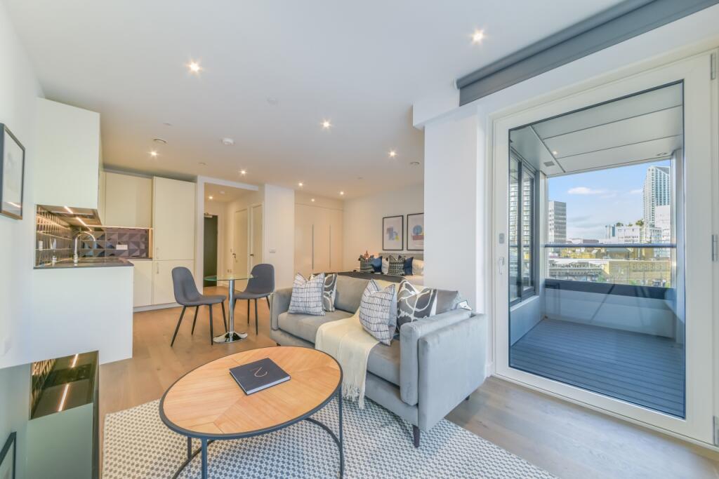 Living Area - Hurloc