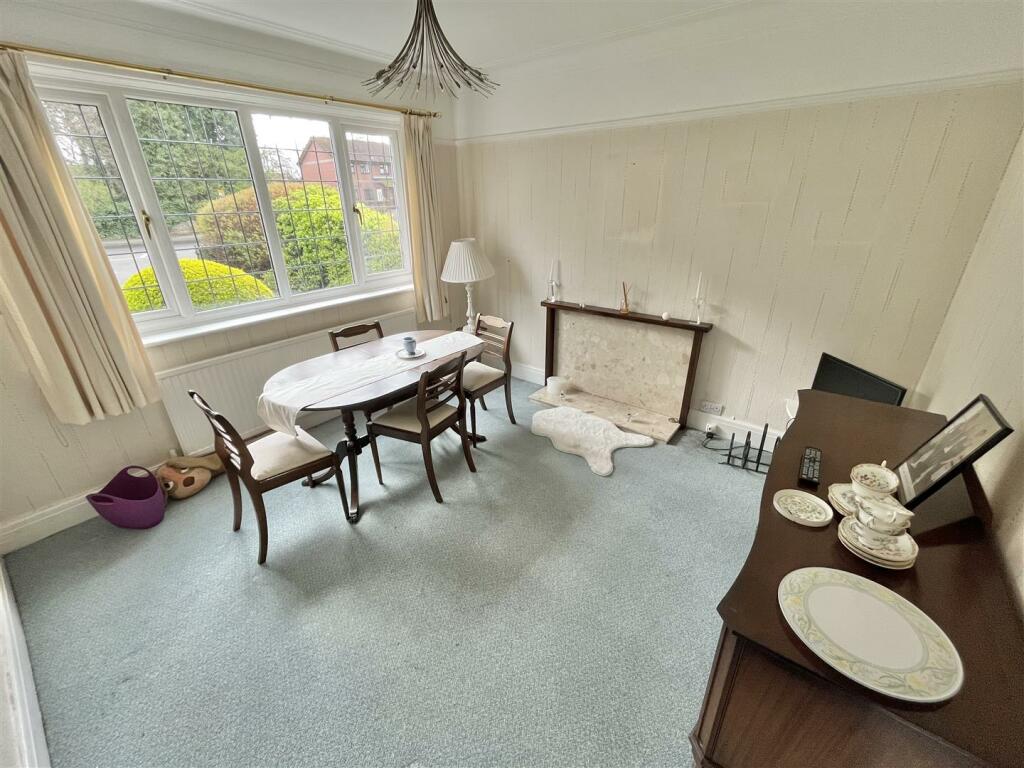 Dining Room.jpg