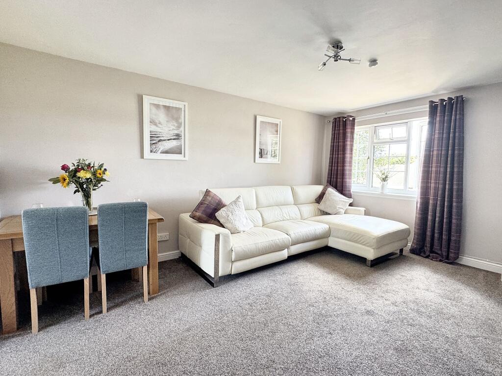 Living/Dining Room