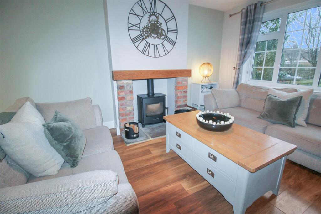 Lounge / Dining Room