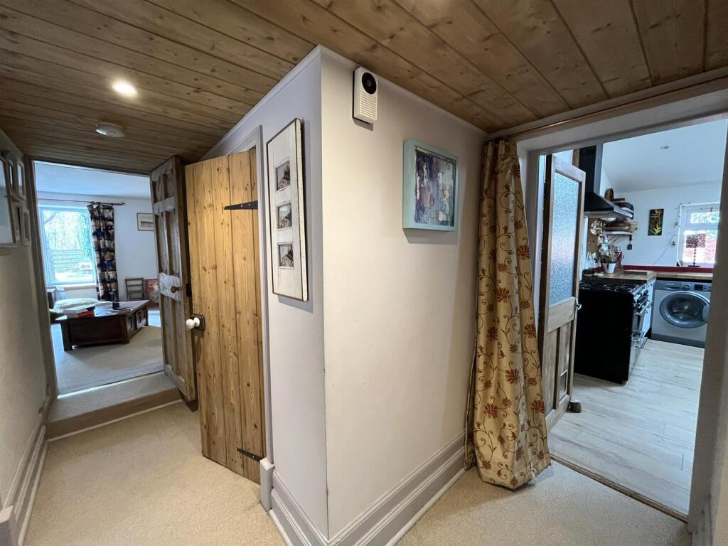 INNER HALLWAY