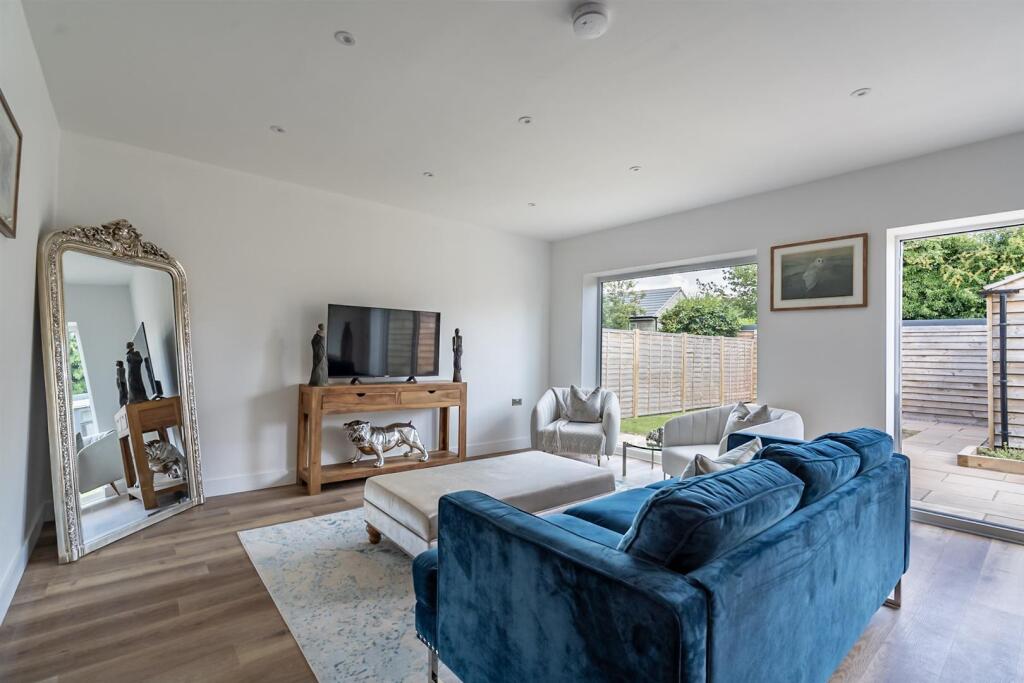 LIVING SPACE