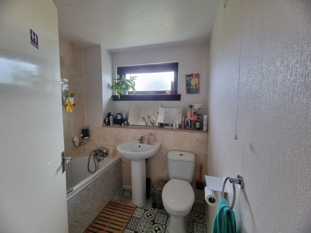 Bathroom2