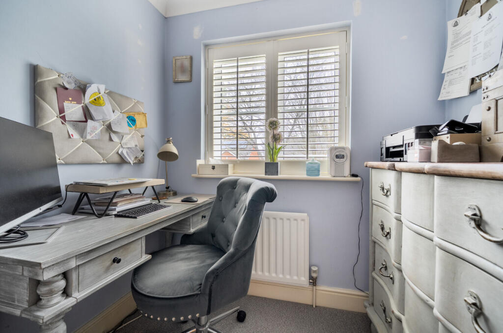 1386218-16-692d6e...