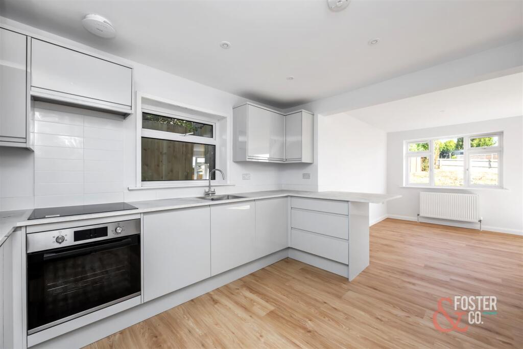 Mill Hill Close, 13-011.jpg