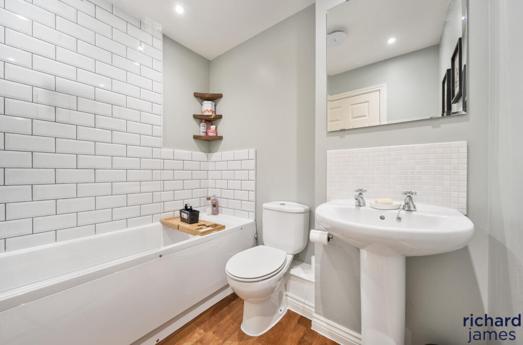 3de1e9b20db34234bfbcec2439b2104a