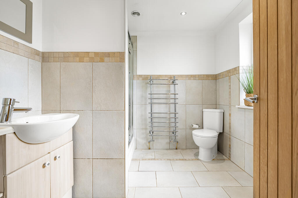 Ensuite Shower Room