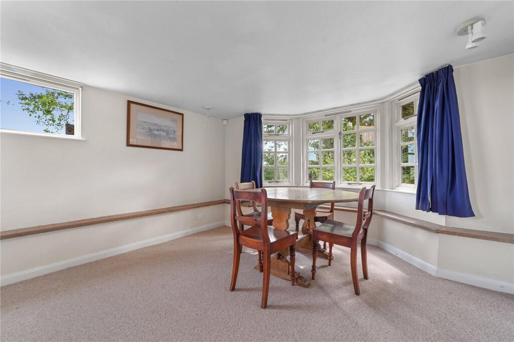 Dining Room/Bedroom
