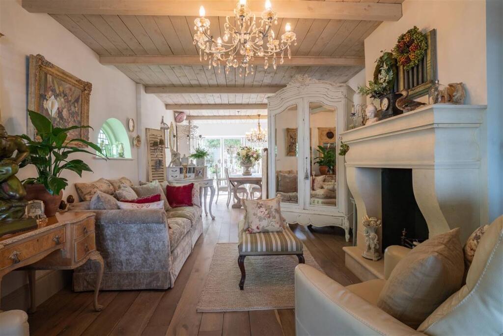 Open Plan Lounge/Dining Room