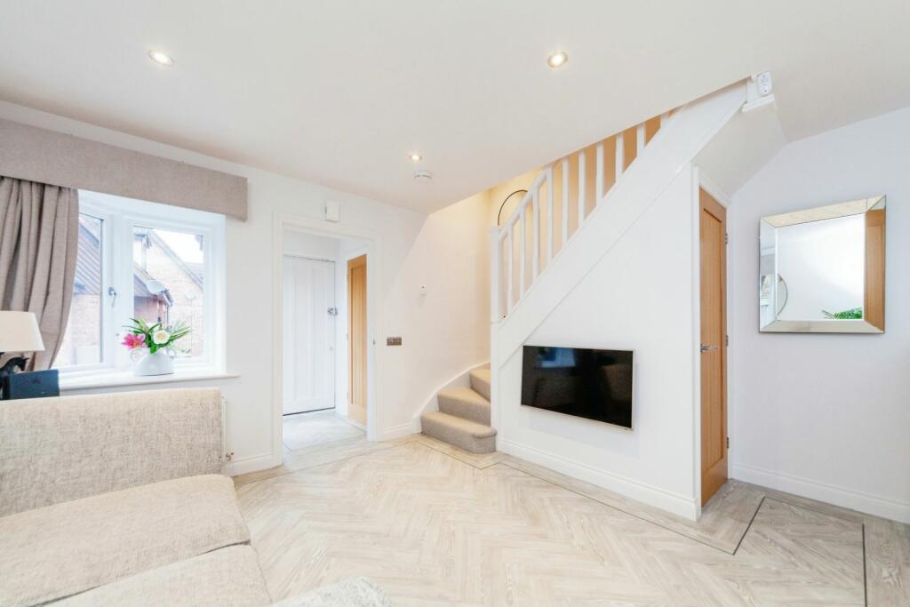 Lounge / Kitchen