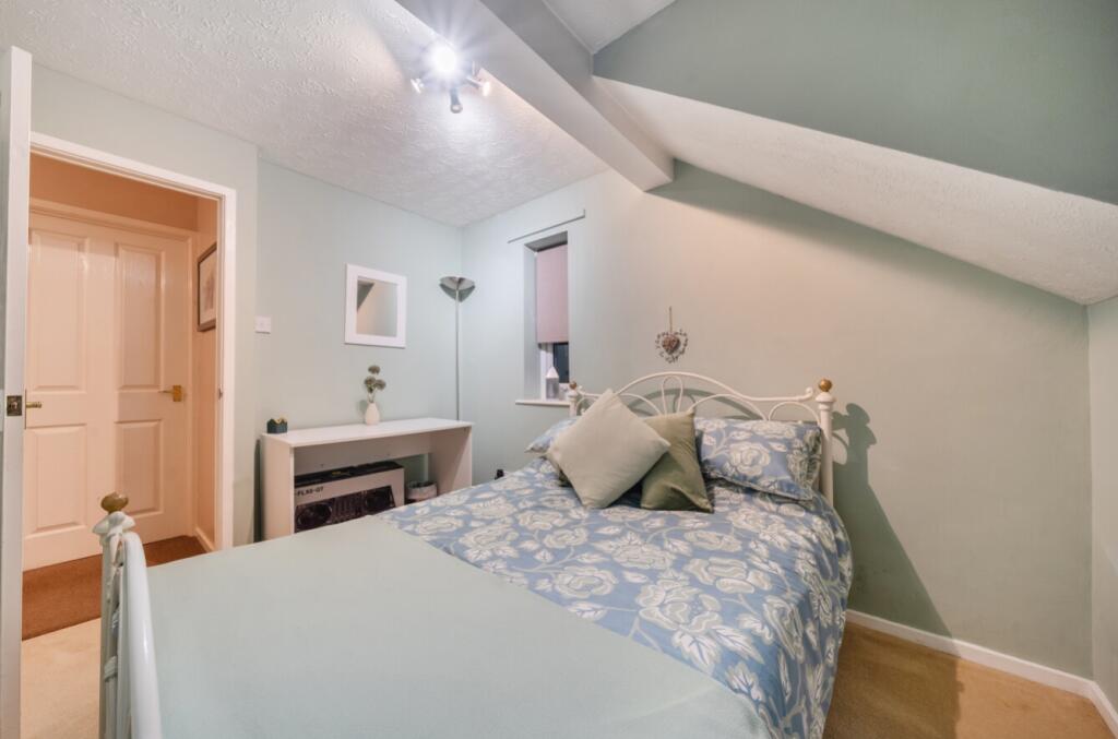 1388050-38-693b48b51e10d-ARW