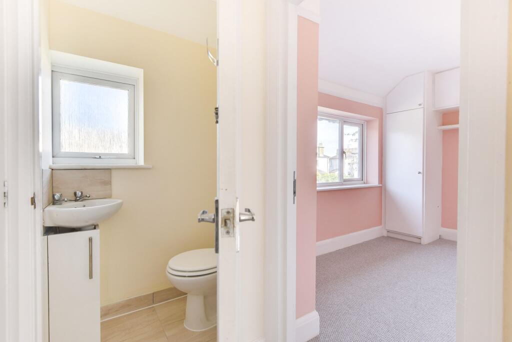 Upstairs wc