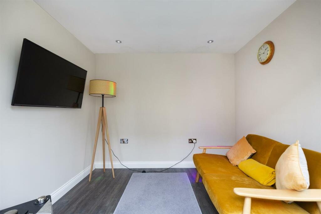 Bramleys Estate Agents - Hazel Fold - Queensbury (