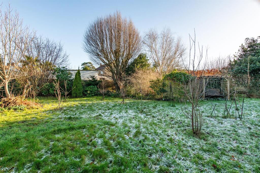 Garden_1.jpg