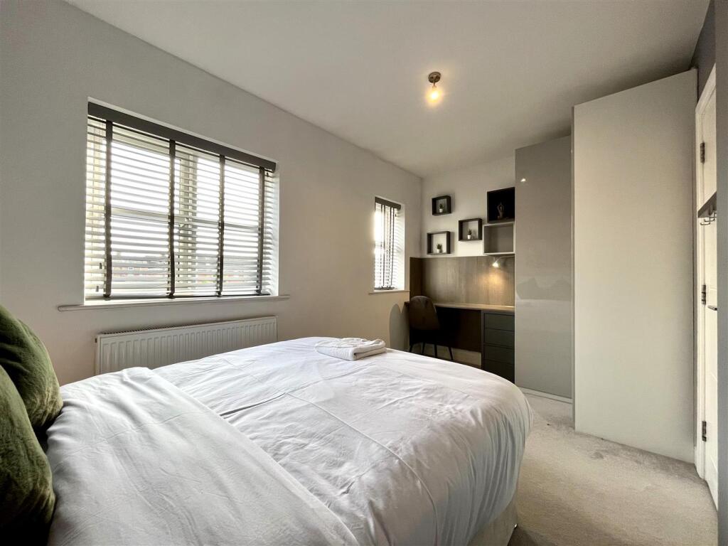 Bedroom 2 Aspect 2