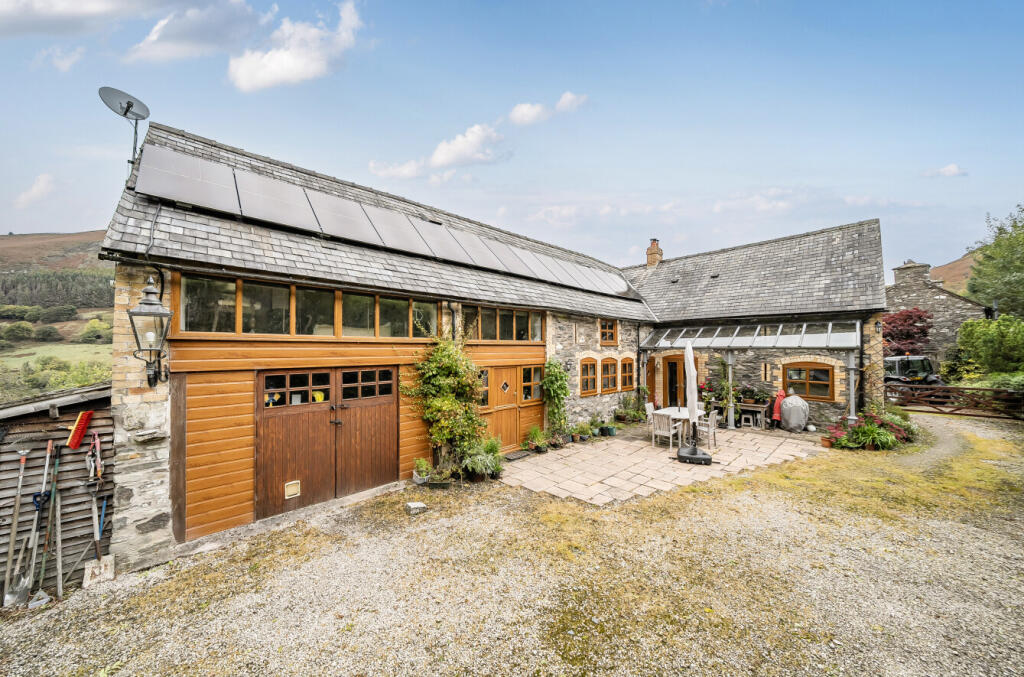 1361052-1-68e7e94...