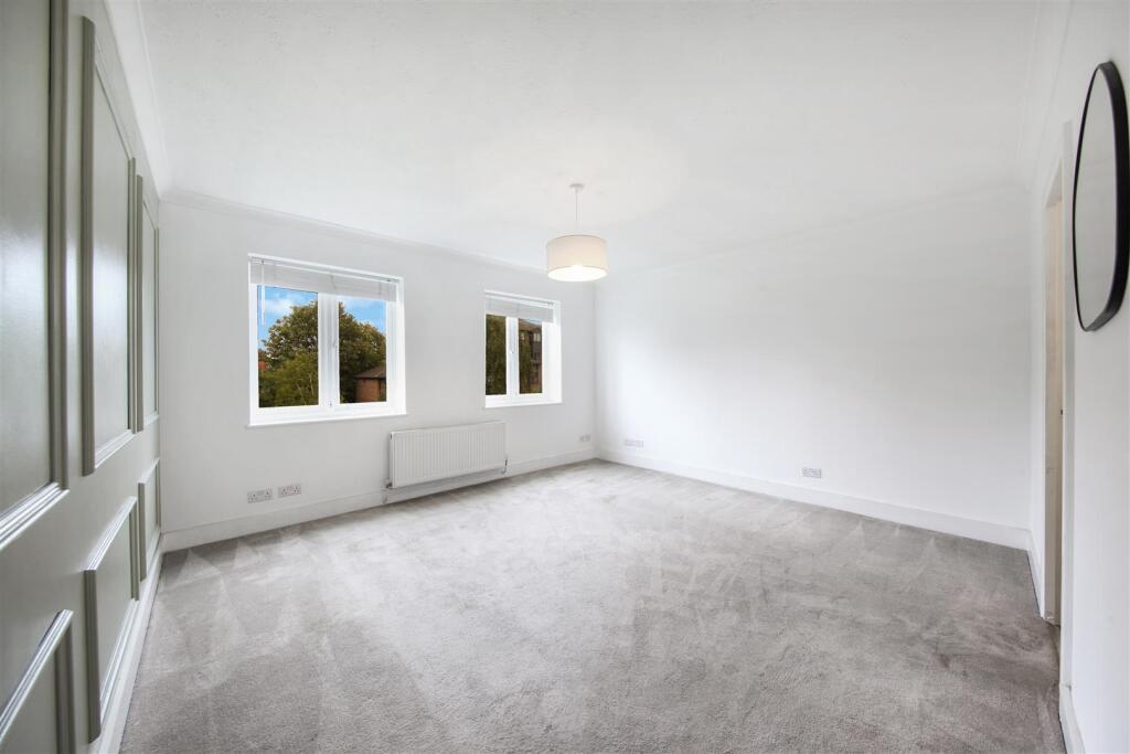 Flat 5, Swallow Court - 16E1tmmeic60FqC1AEqc.jpg