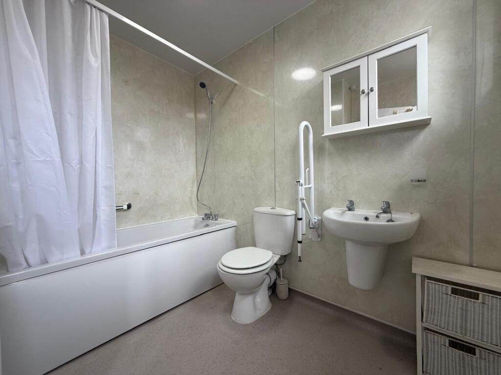 2b174e80-520a-4b01-b211-cfa29f239783