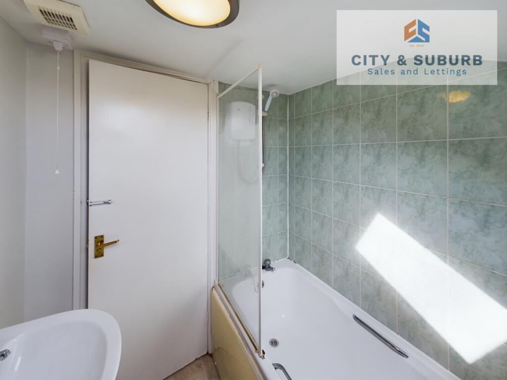 MT112 - Advert  (10)