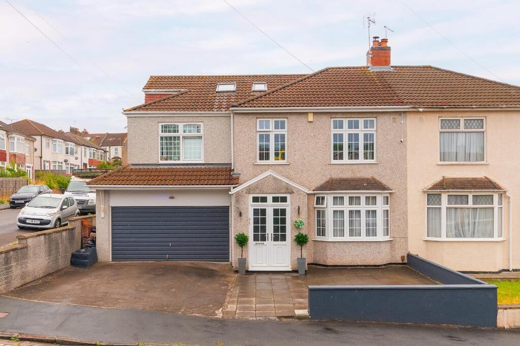 0A2AEE - External G.jpg