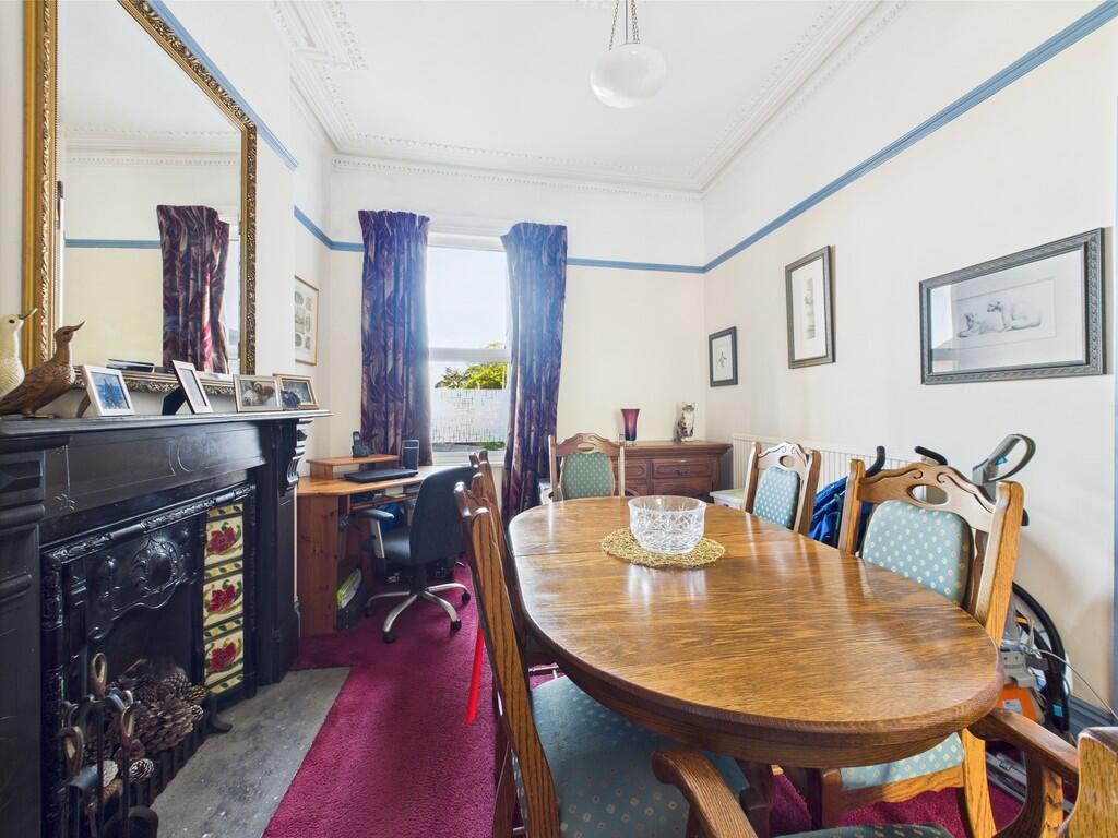 CAM03974G0-PR0140...