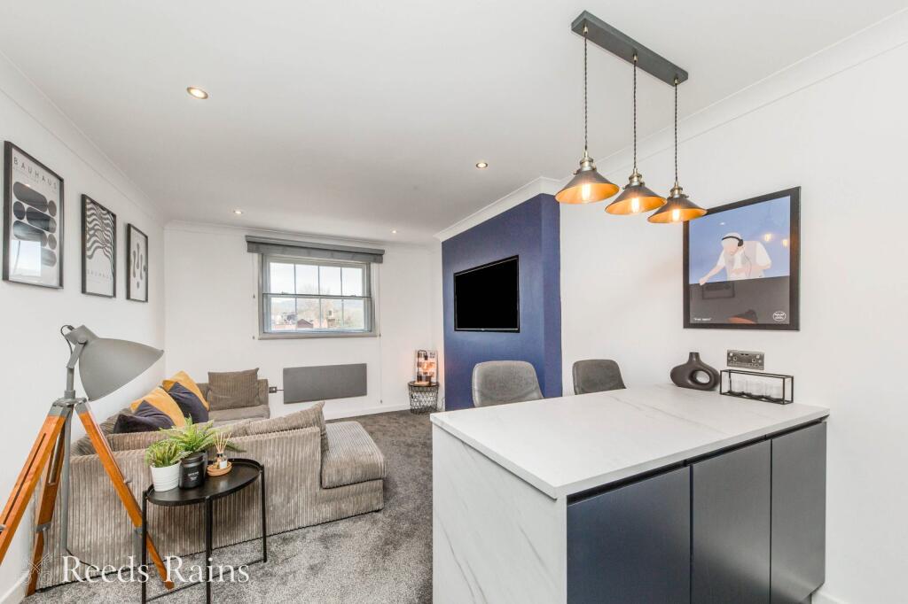 Living/ Dining Kitch