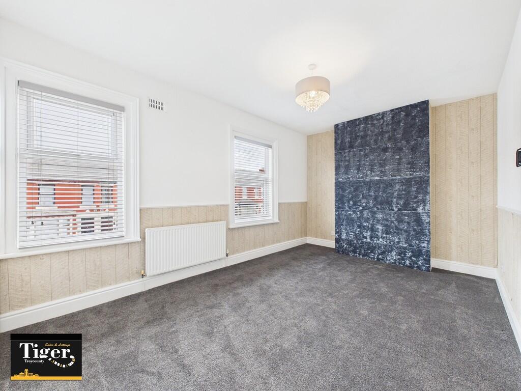 CAM03440G0-PR0372...