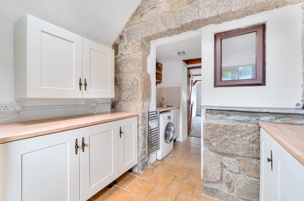 1332351-7-6890ea9...