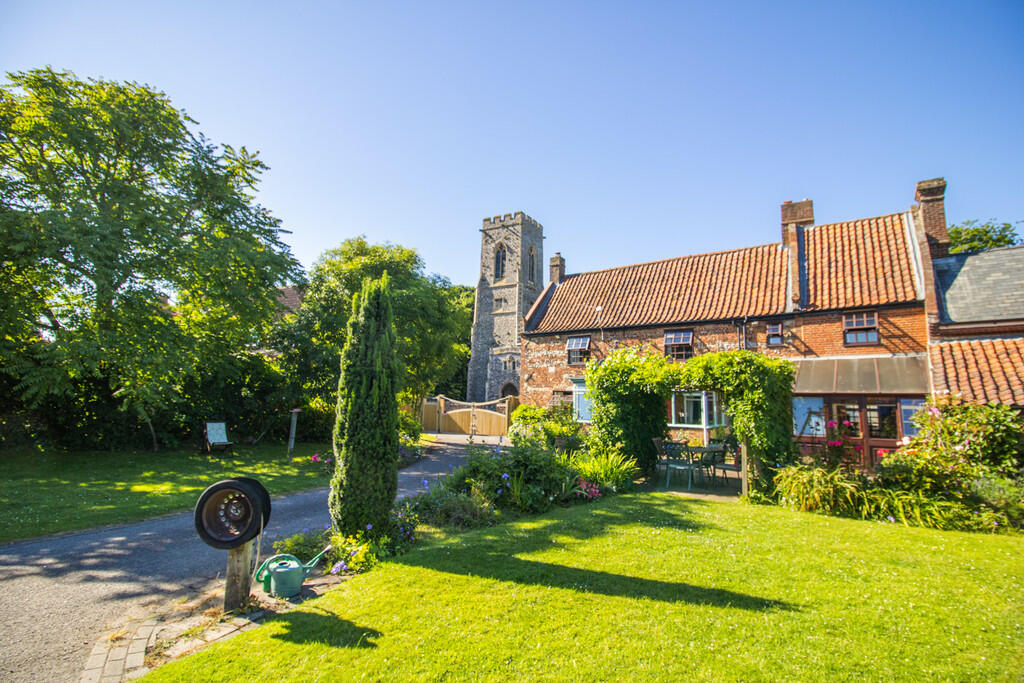 Waytes Farmhouse ...