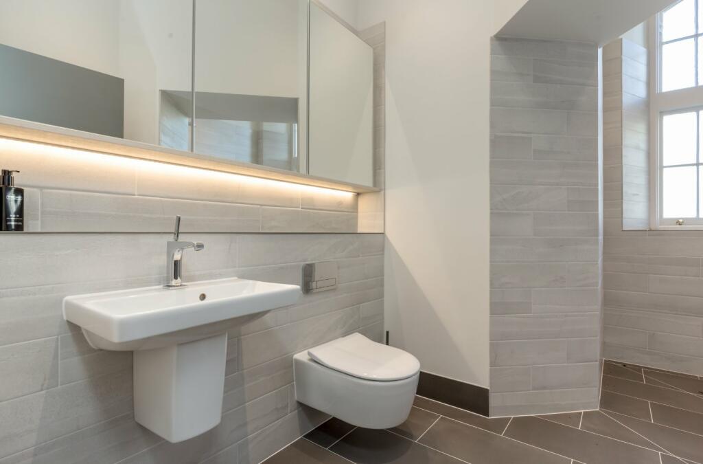 Ensuite Shower Room