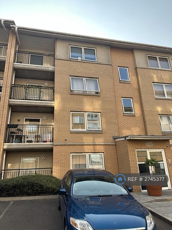 Sail Court Block With Flat On 1st Floor