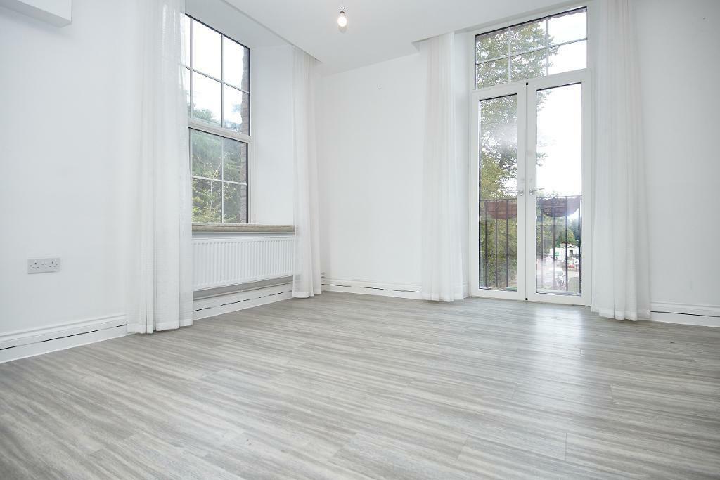 Lounge / Diner pic 1