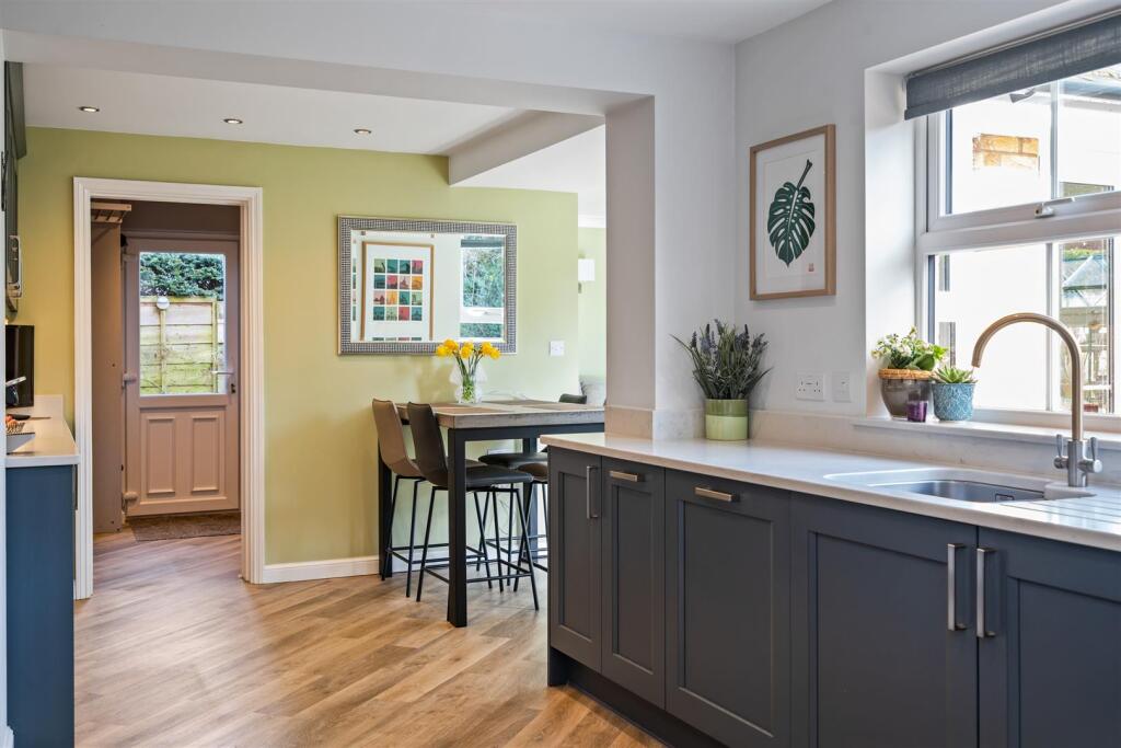 34 Whitefields Gate_37.jpg