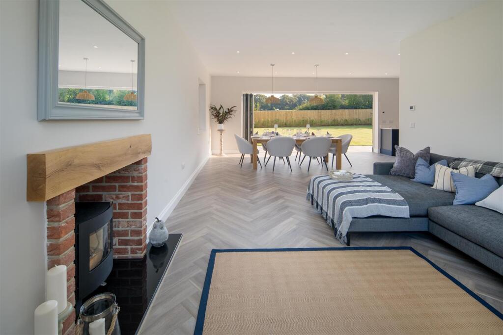 Picture from Thornwood House Sitting Room