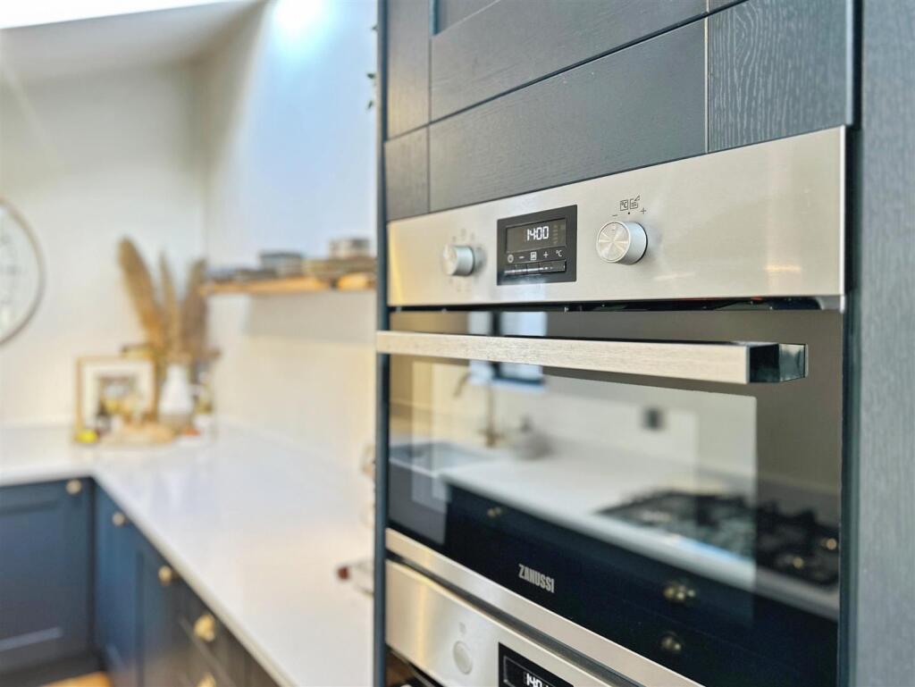 b11b0568--494C-B0D1-700195FBFB95-43241-00000C3CAB1