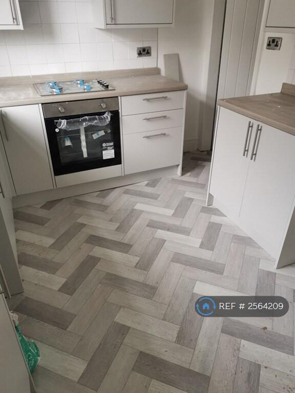 Brand New Kitchen/Diner