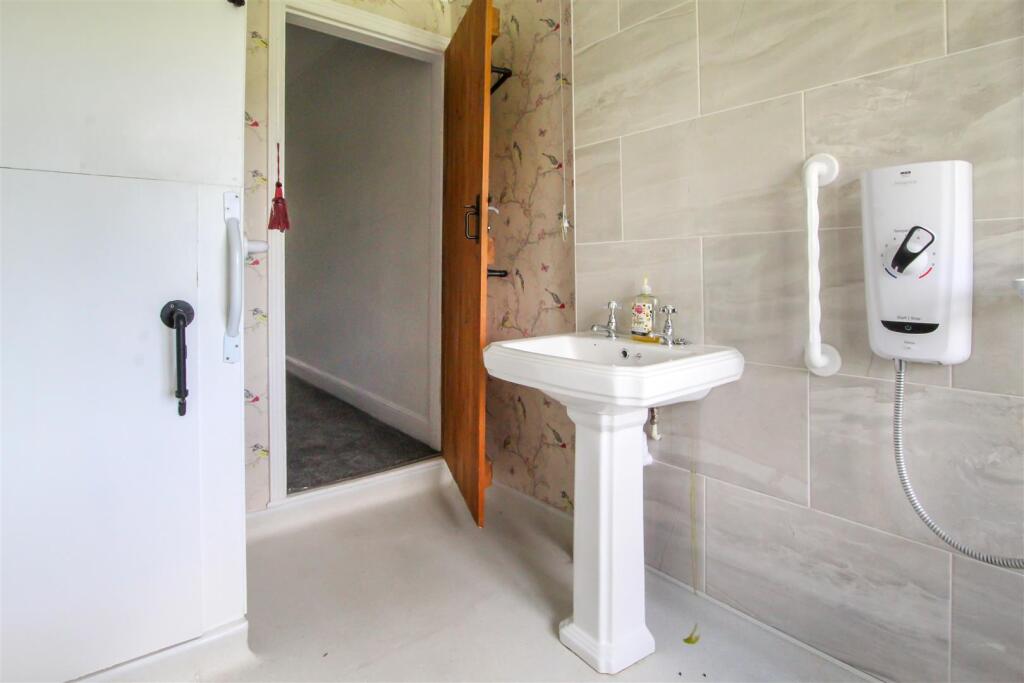 WET-ROOM.jpg