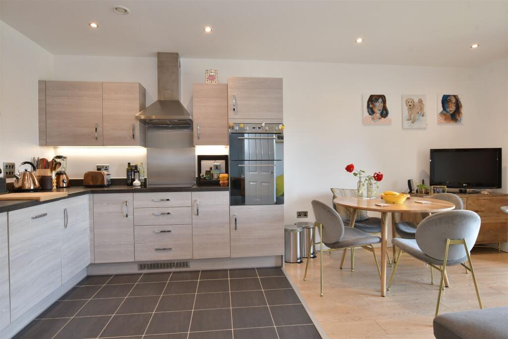 Lounge/Kitchen/Dining Room