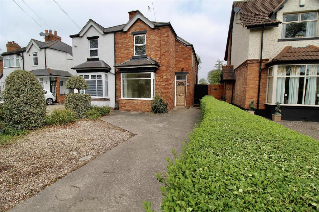 Front Garden/Driveway