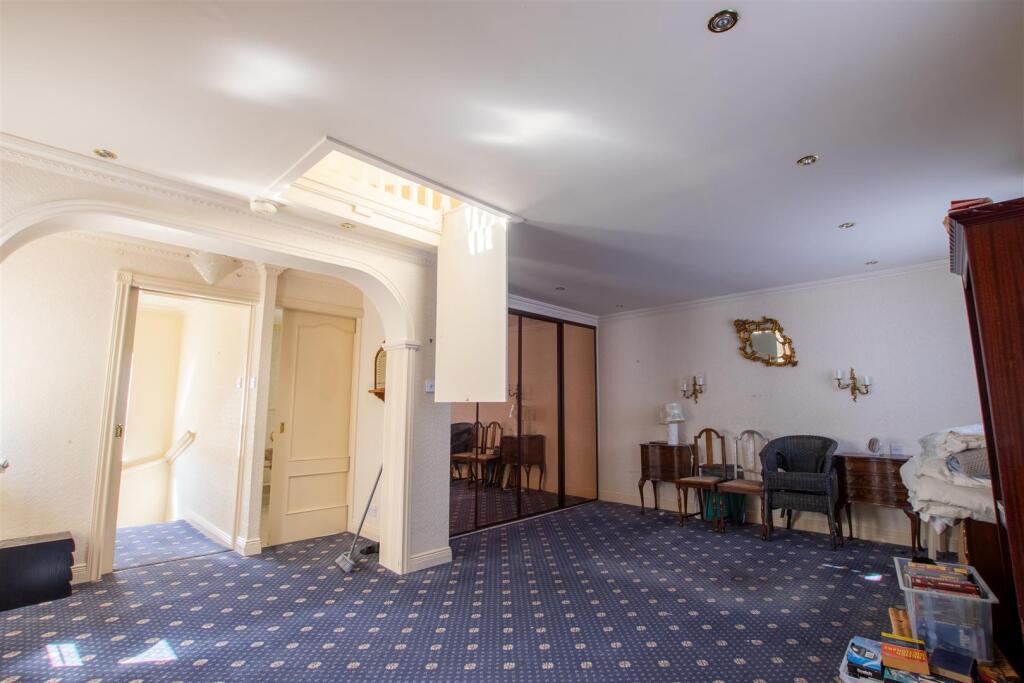 bedroom-1.jpg